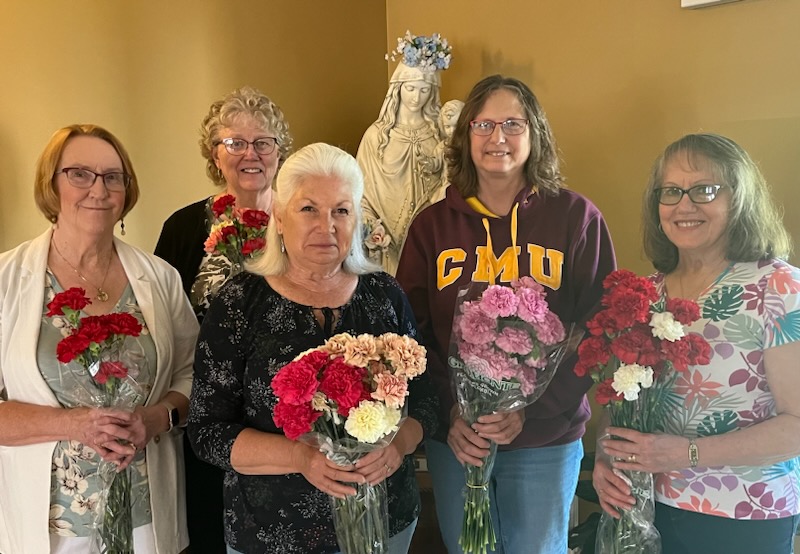 Photo left to right: Rosemary Hagemyer, Janet Cox, Marcia Drennan, Pam Phlipot and Ann Vrablic.